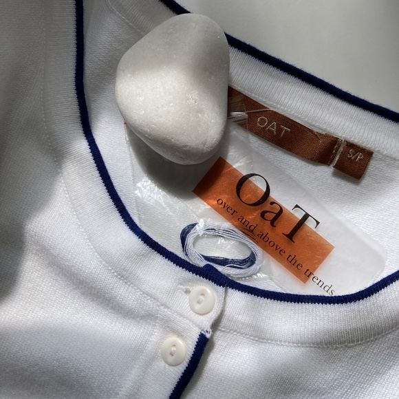 🆕 💙 OAT CARDIGAN - Picture 1 of 8